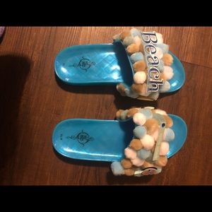Beach themed Pom Pom slides